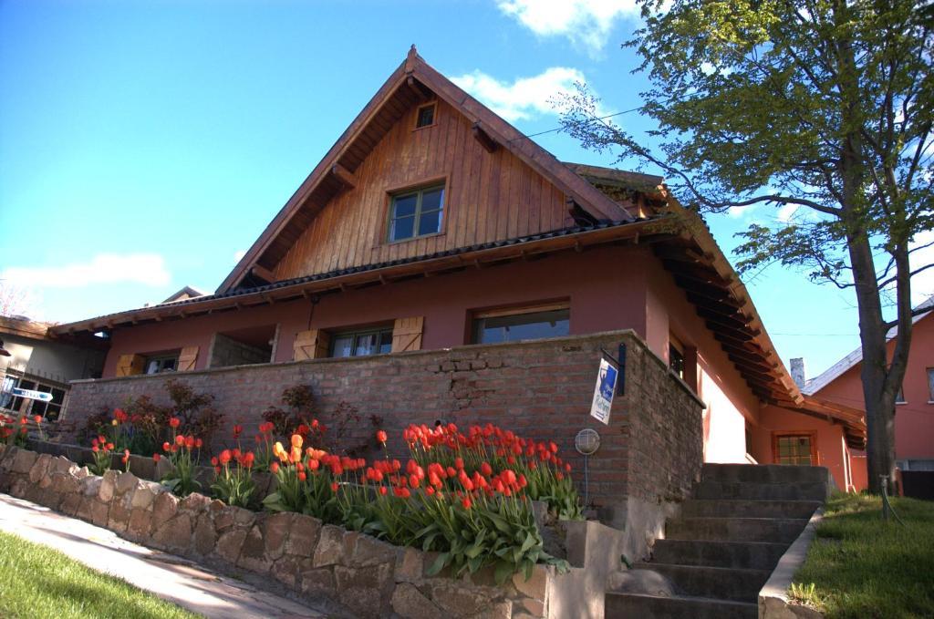 Hostel Achalay San Carlos de Bariloche Esterno foto